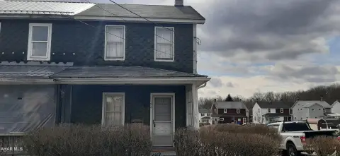 Ebensburg Duplex: Investment Opportunity