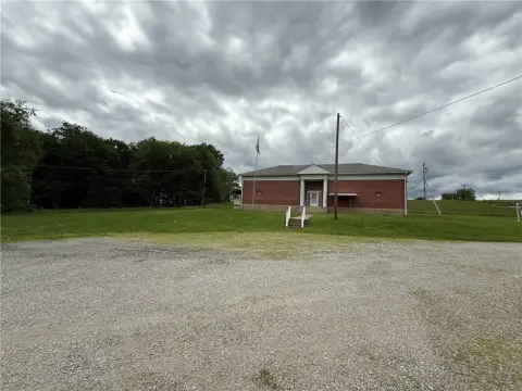 Commercial Building on 1.9 Acres