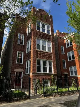 Renovated 3-Flat in Rogers Park