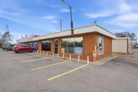 Route 66 Liquor Store
