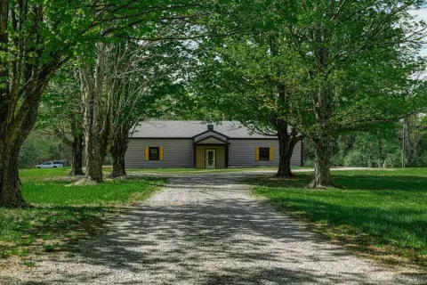 Turn-Key Event Venue in Goodview