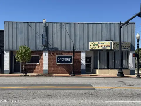 Historic District Commercial Building, Joplin