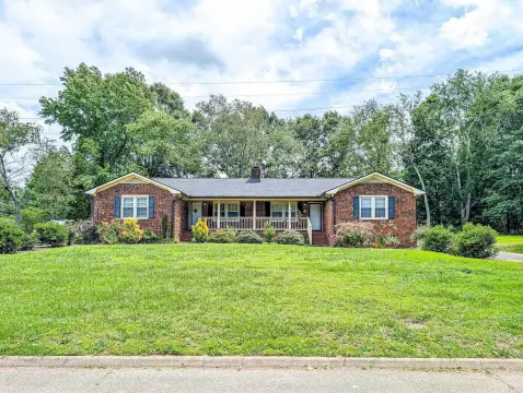 Updated Duplex on Large Lot