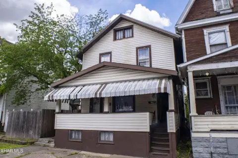 Altoona Duplex with Income Potential