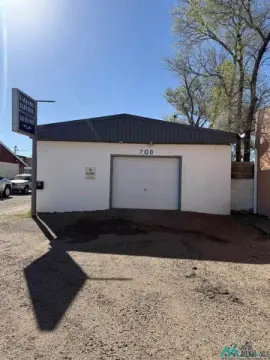 Flex Building with Shop Area