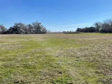 7 Acre Lot in Greenville
