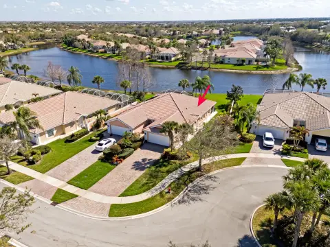 Lakefront Villa in Port St. Lucie