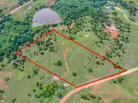 4.7 Acres in Meridian, OK