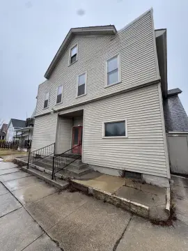 Sheboygan Mixed-Use Corner Property