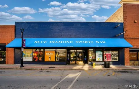 Turnkey Sports Bar with Commercial Kitchen