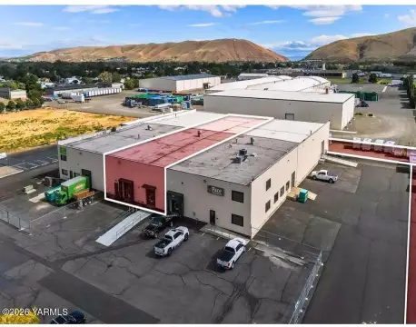 Warehouse with Secured Laydown Yard