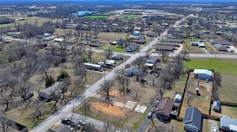 Residential Land in Bowie, Texas