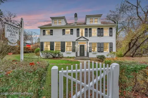 Charming Bed and Breakfast Inn