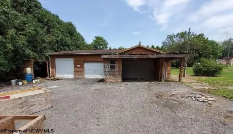 Spacious Land with Garage Buildings