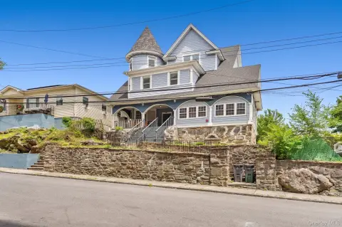 Income-Producing Rooming House with 13 Units