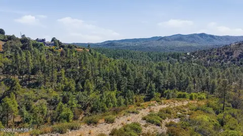 Estate Sized Parcel in Prescott