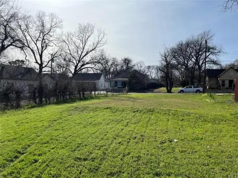 Residential Lot in Oak Cliff