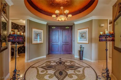 Las Vegas High-Rise Condo