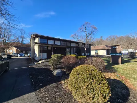 Newburgh Office Suite For Lease