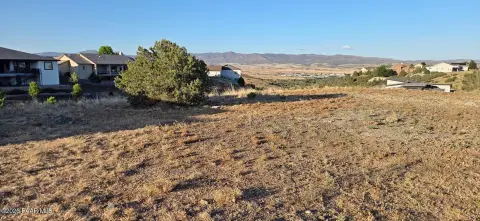 Residential Lot with Mountain Views