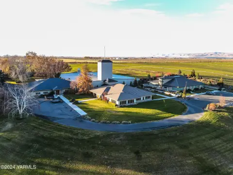 Laboratory and Warehouse Campus