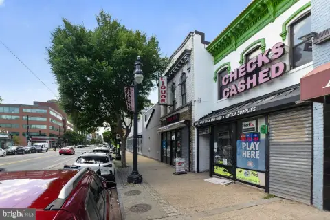 Renovated Mixed-Use Property