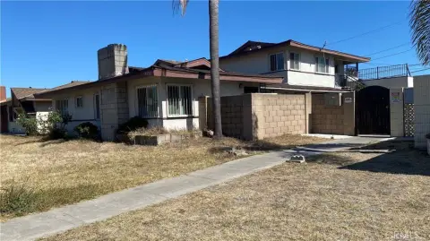 Quadplex with Gated Yard