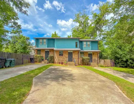 Well-Maintained Triplex with Yards