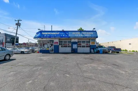 Five-Bay Automotive Repair Property