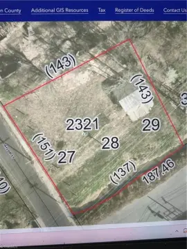 Industrial Lot With Garage
