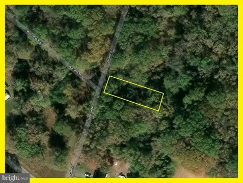 Residential Lot in Longview Beach