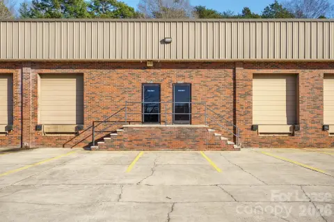 Fenced Flex Space with Offices