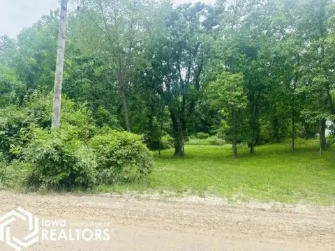 Lakeview Lot on Woodland Road