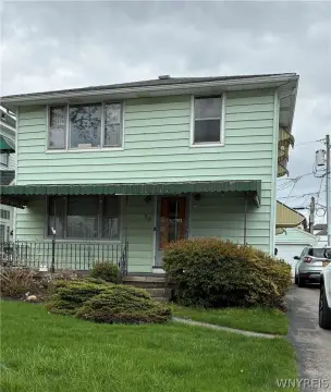 Well-Maintained Duplex with Garage