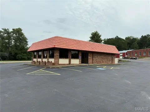 Drive-Through Restaurant with Seating