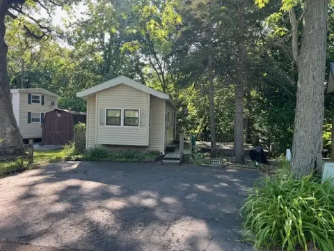 Seneca Land in Gated Community