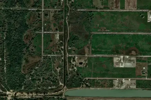 Okeechobee 1.5 Acre Lot