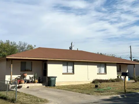 Del Rio Duplex Investment