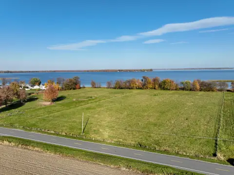Lake Champlain Shorefront Land Parcel