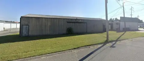 Commercial Building Near 4th Street
