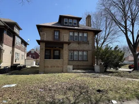 Milwaukee Duplex Tax Foreclosure Opportunity