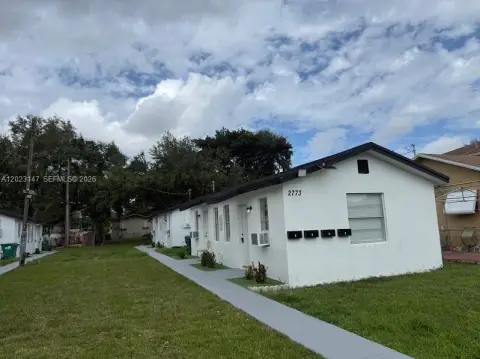 Remodeled Miami Fourplex Investment Opportunity