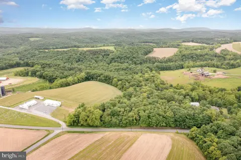Secluded Land Parcel in Pennsylvania