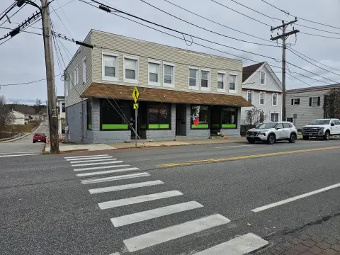 Mixed-Use Building with Restaurant Tenancy