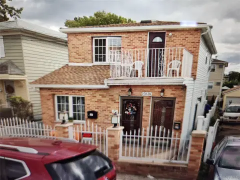 Colonial Duplex in Jamaica, NY