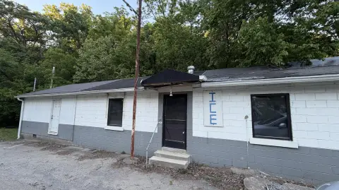 Commercial Building in Newport, TN