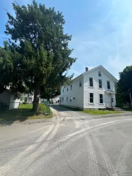 Well-Maintained Five-Unit Apartment Building