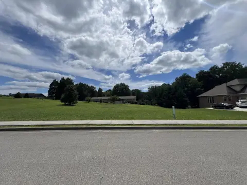 Residential Land in Morristown, TN