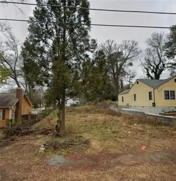 Residential Lot in Historic Oakland