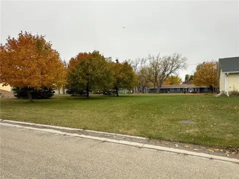 Residential Land in Hendricks, MN